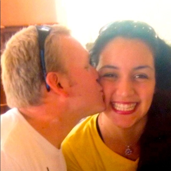 Meet your Posher, Gabby - Picture 1 of 1